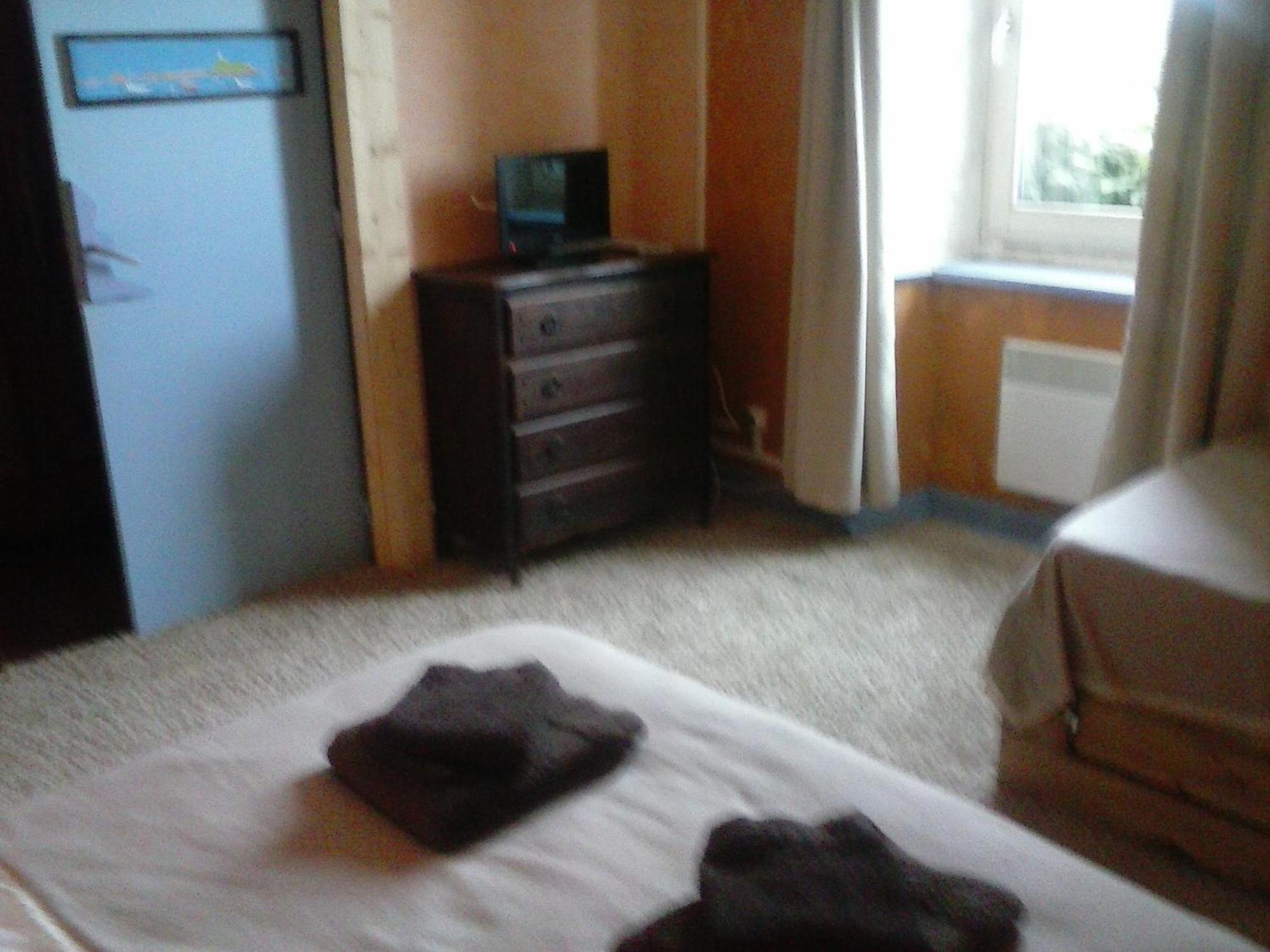 Les Gites Du Couvent Alternatif Camlez Room photo